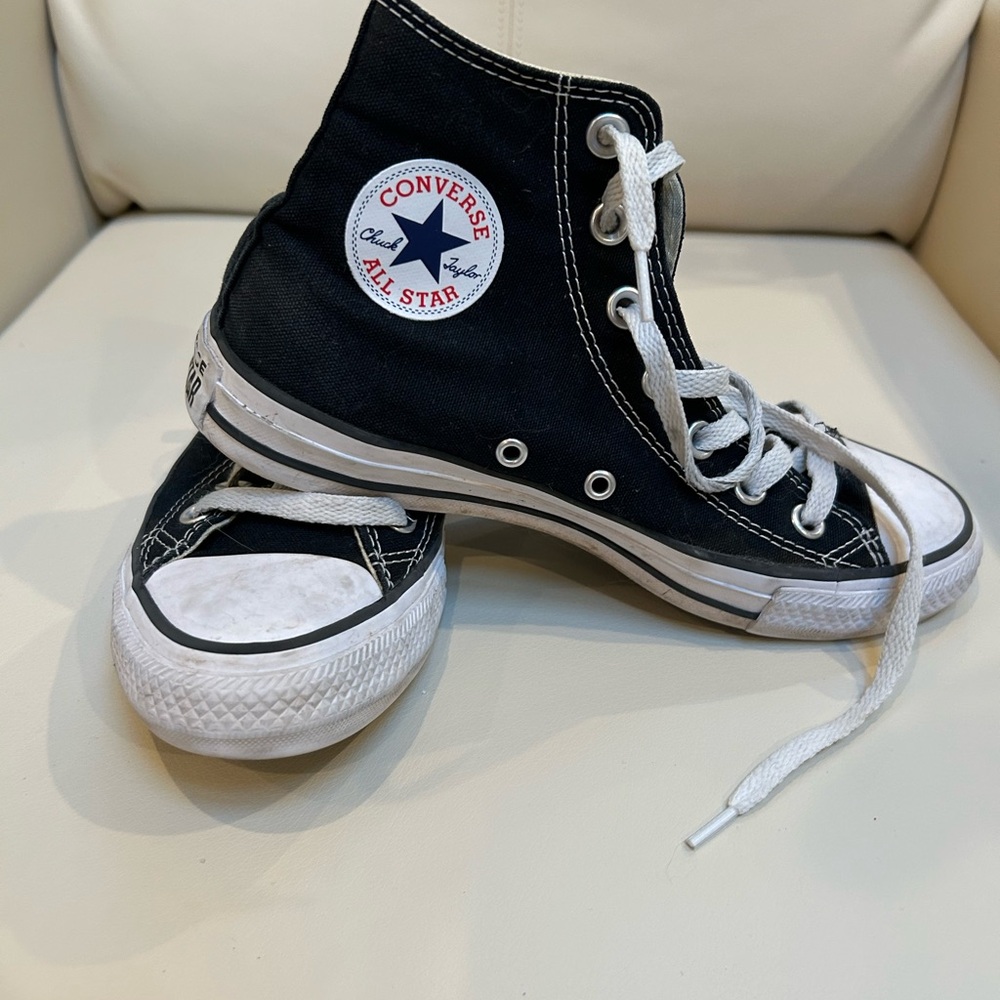 Converse Chuck Taylor hightops